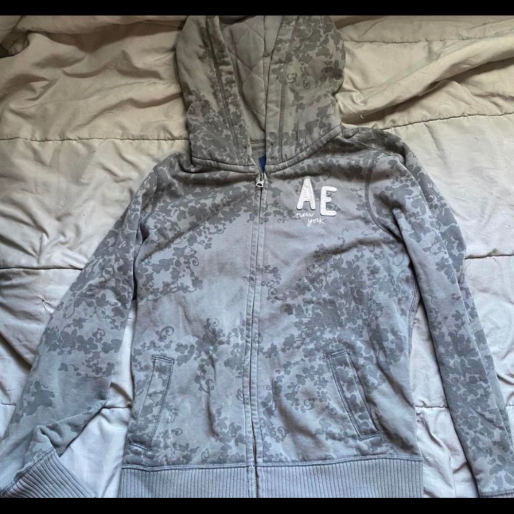 American Eagle grey floral zip up hoodie